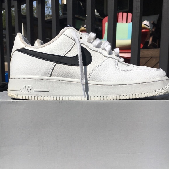 Nike Air Force One - Picture 5 of 6